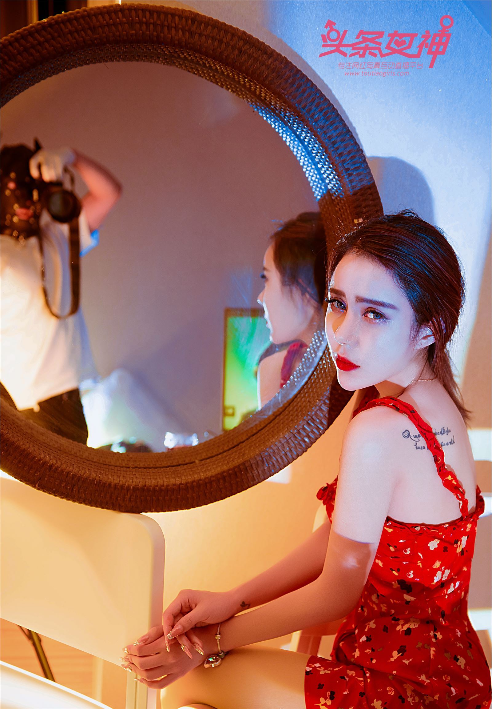 [TouTiao头条女神]2018.05.03 刘博启